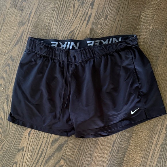 Nike Pants - Womans Nike shorts size xl